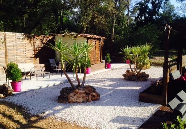 شقة La Bastide De L'Issole Besse-sur-Issole الغرفة الصورة